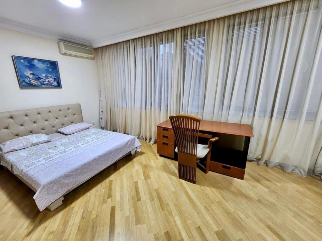 יירבאן Family Spacious 3 Bedroom Apartment In The Middle Of City Center, Next To North Avenue מראה חיצוני תמונה